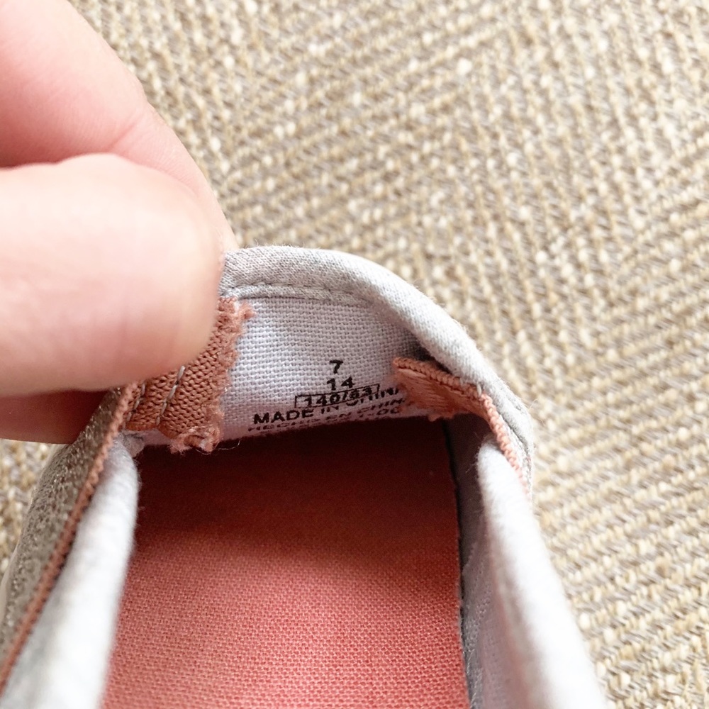 Old Navy gray slip on shoes - Picture 5 of 5